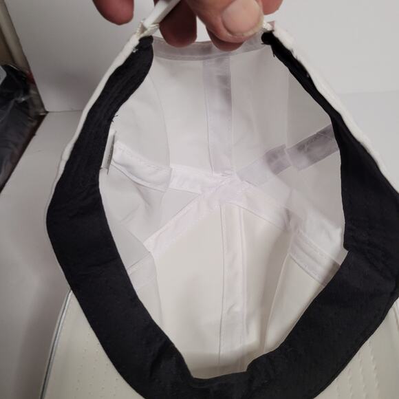 Time and Tru White Adjustable Baseball Hat - Women's - Picture 7 of 9